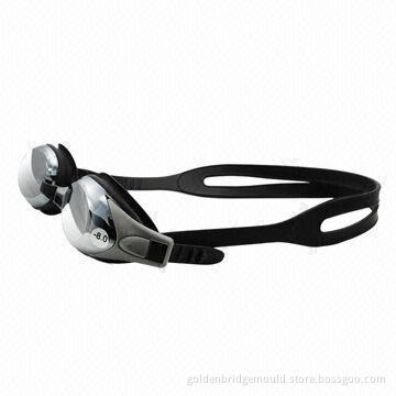Swimming goggles with UV protection, anti-fog function